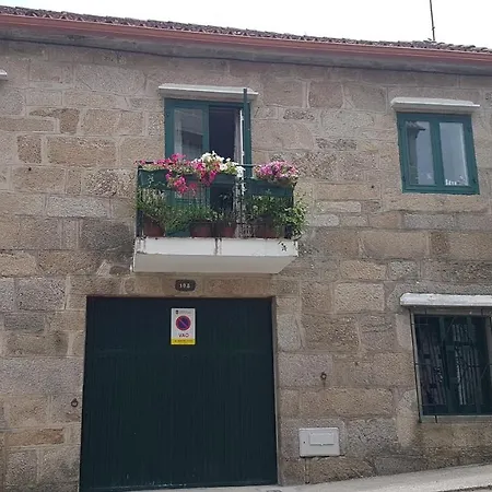 A Casa Do Santo Homestay *